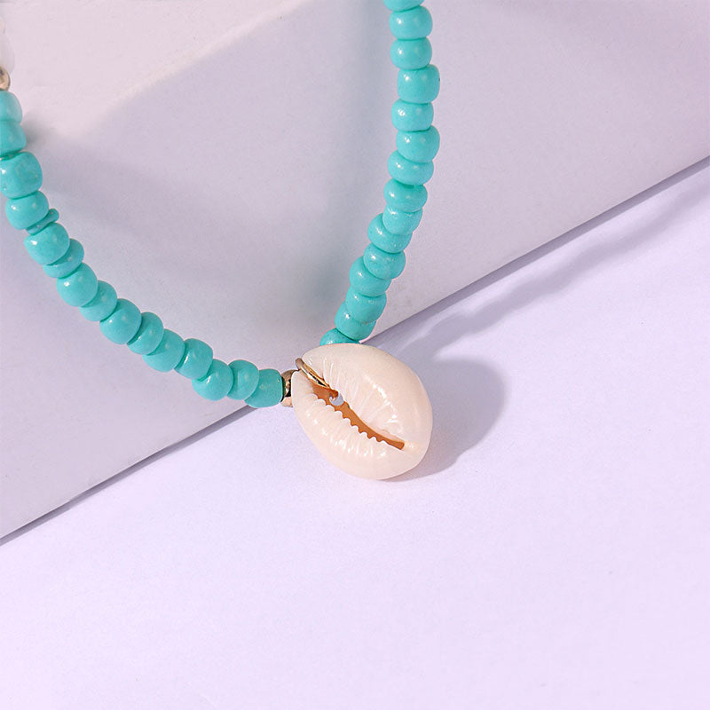 Simple Beaded Shell Pendant Necklace