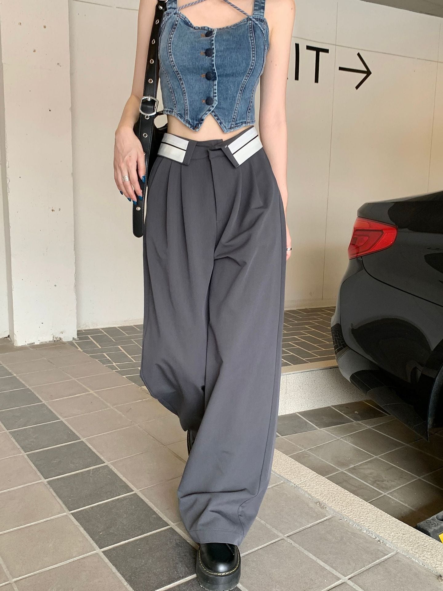 Leisure Day Straight Leg Pants